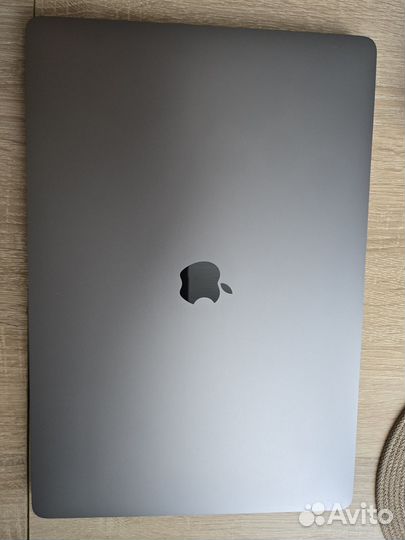 Apple macbook pro 16 2019(i7, 16g, 512)