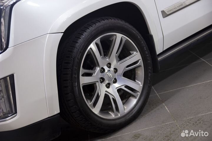 Cadillac Escalade 6.2 AT, 2016, 255 002 км