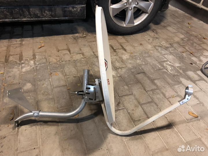 Спутниковая тарелка триколор нтв+ с креплениями