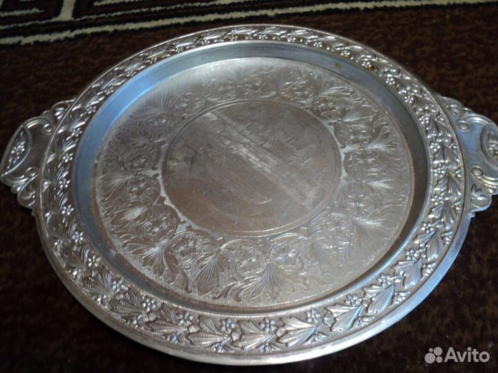 Подносы разного размера алюминиевое