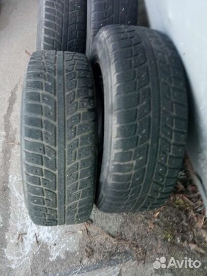 Колеса в сборе r15 зимние стояли на Рено Флюенс