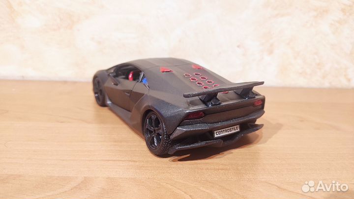 Lamborghini Sesto 1:24 Bburago