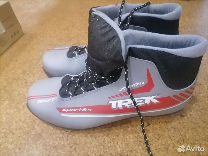 Лыжные ботинки Trek