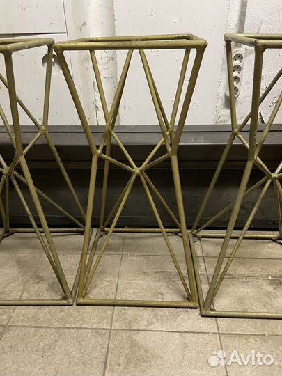 Стойка подставка железная декор