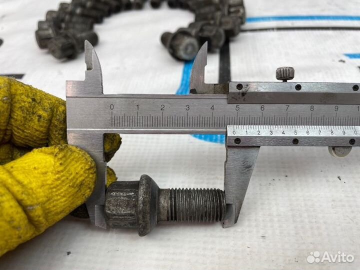 Болты колесные Mercedes-Benz B-Class W245 266.940