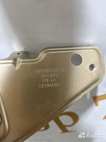 Крыло переднее правое Volvo V60 FW48