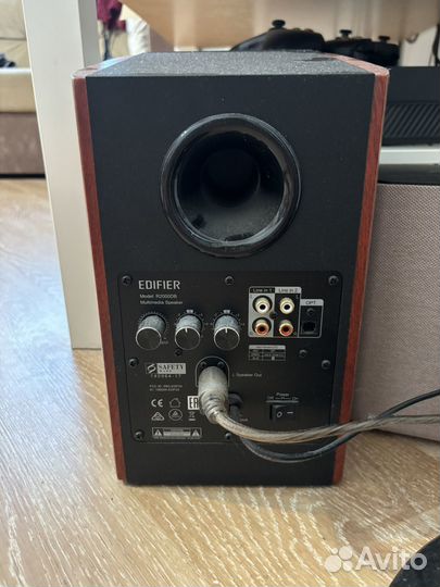 Колонки Edifier R2000DB