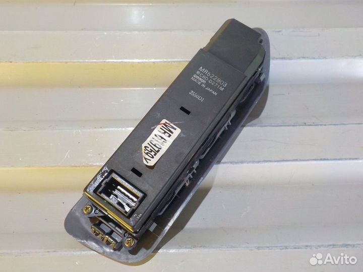 Блок управления стеклоподъемника Митсубиси Цедия