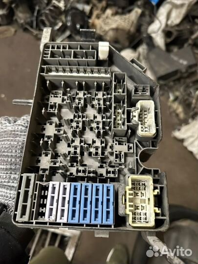 Блок предохранителей Hyundai Tucson 1