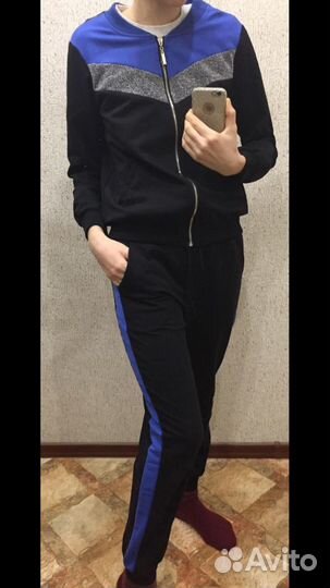 Спортивный костюм женский