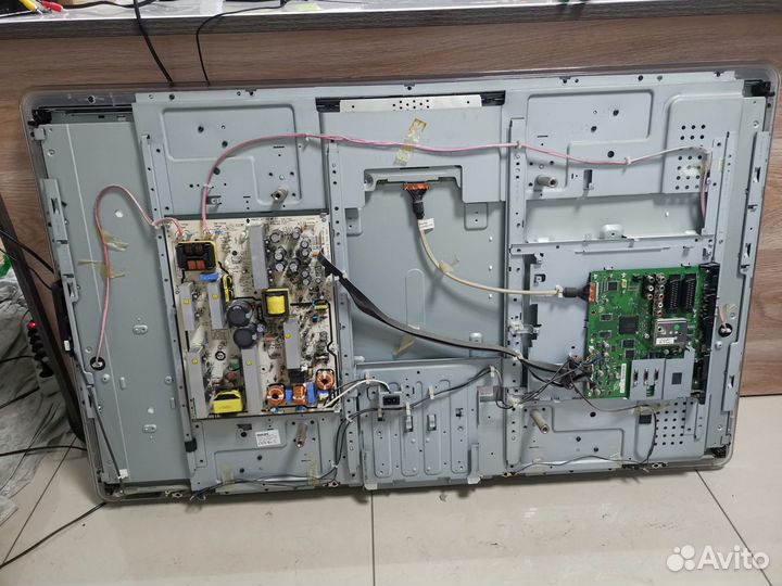 Телевизор Philips 47pfl5603d (Разбор)(По запчастям