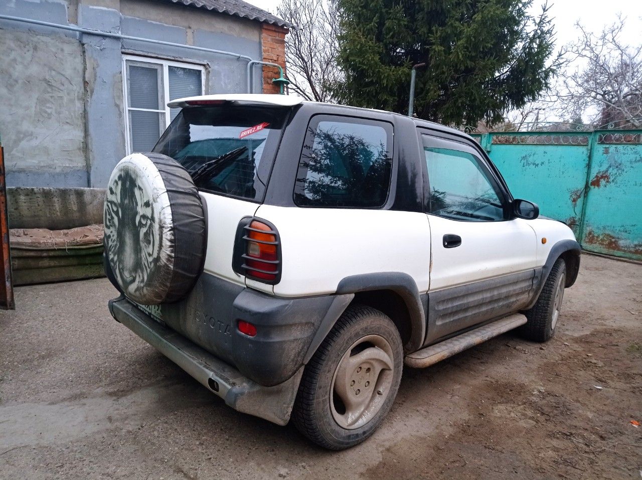 Toyota RAV4: фото владельца