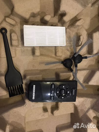 Робот пылесос redmond rv r450