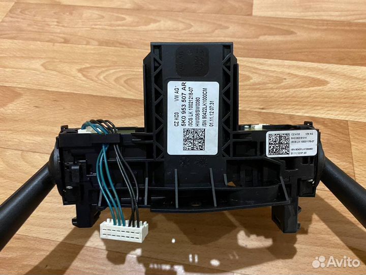 Cтрекоза, подрулевые переключатели рычажки Skoda