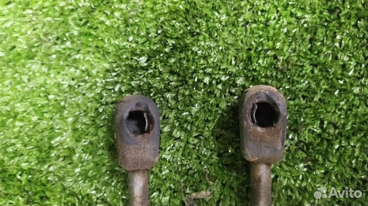 Амортизатор багажника пара Volkswagen Passat седан