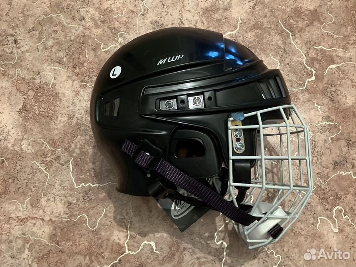 Шлем хоккейный