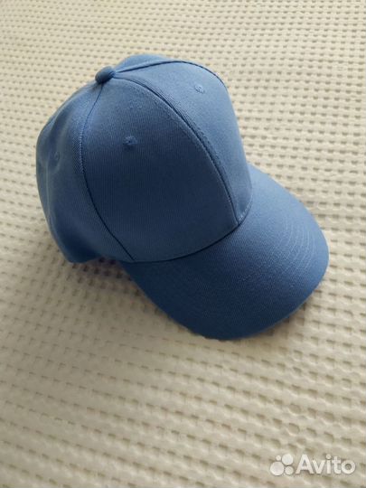 Новая бейсболка унисекс голубая