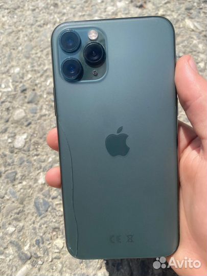 Чехол на iPhone 11