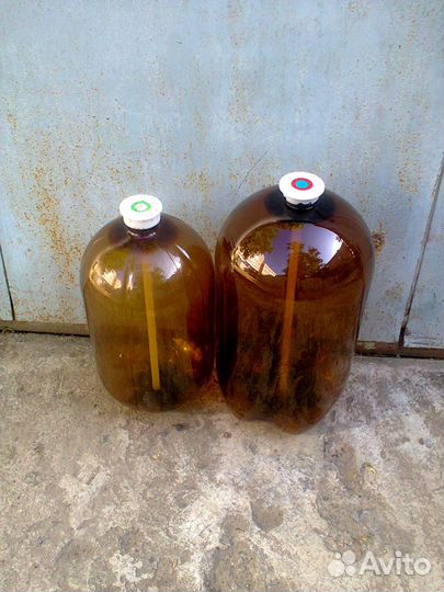 Бутыль 20-30л пласт.(с откручивающейся крышкой)