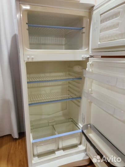 Холодильник indesit бу