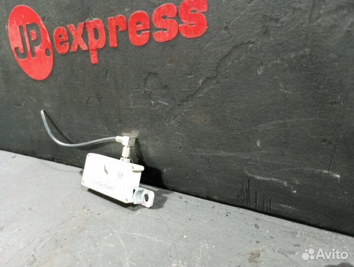 Усилитель антенны Land Rover Range Rover L322