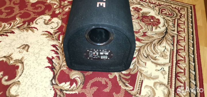 Активный сабвуфер в авто