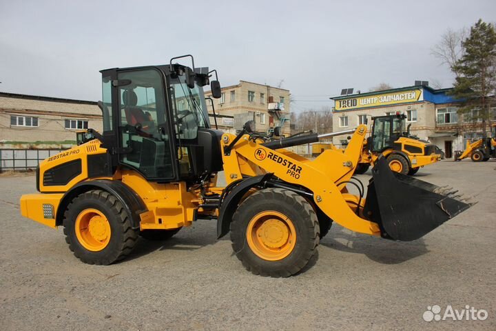 Фронтальный погрузчик Redstar PRO, 2023