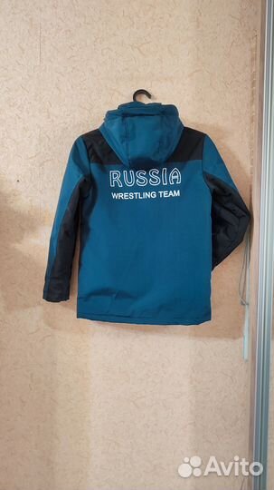 Куртка демисезонная на мальчика 152-164