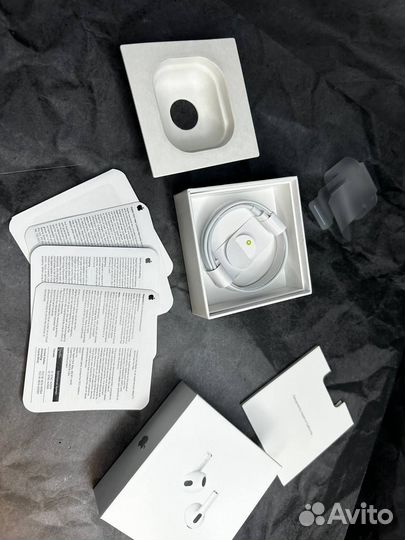 AirPods 3 (Запечатанные) + чехол