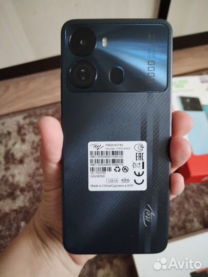 Itel P40, 4/128 ГБ