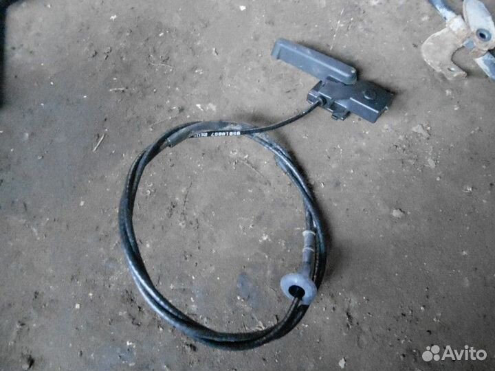 Трос капота Chevrolet Aveo T300 2011-2015