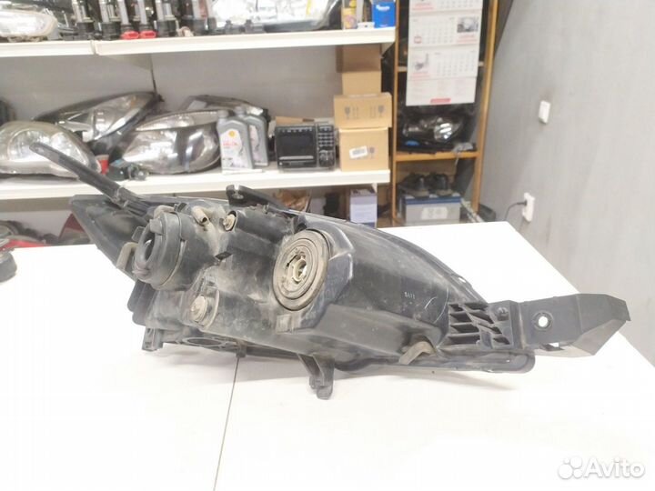 Фара передняя левая Mazda 3 BK хэтчбек