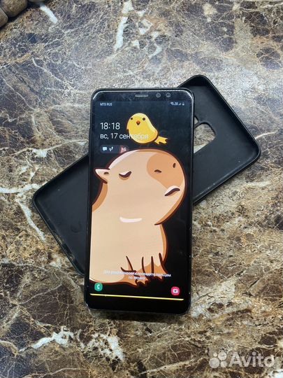 Телефон самсунг а 8 +