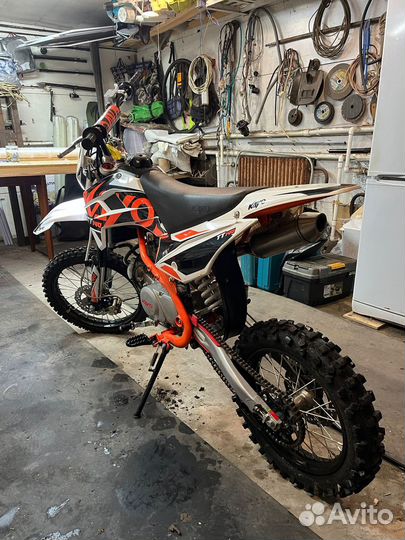 Продаю питбайк Kayo tt140 em