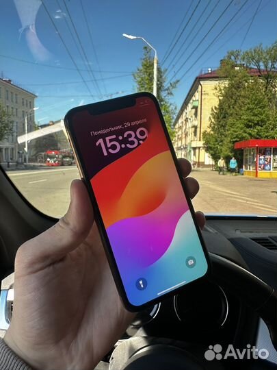 iPhone Xs, 64 ГБ