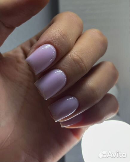 Модель на маникюр-гель лак