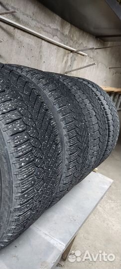 Gislaved Nord Frost 200 235/45 R18