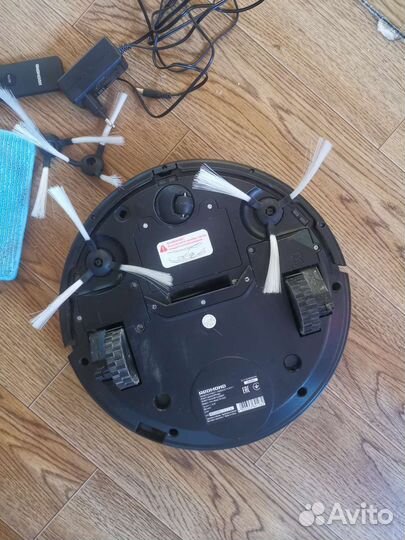 Робот пылесос Redmond rv r290