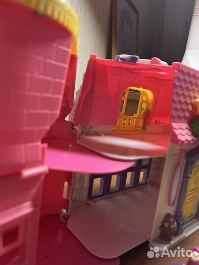 Кукольный домик с мебелью