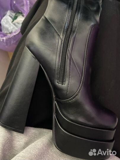 Ботинки женские 38