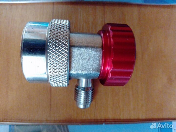 Вентиль быстросъемный для автокондиционеров QC-18H