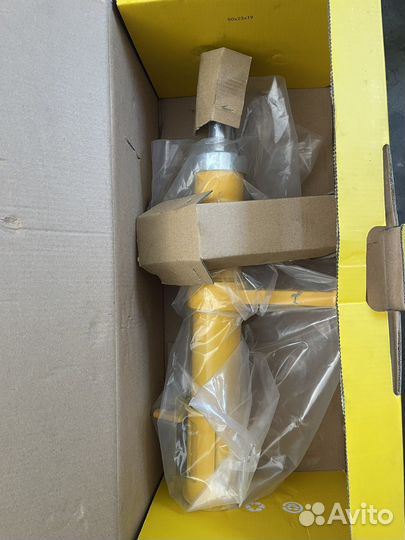 Передняя стойка на priora