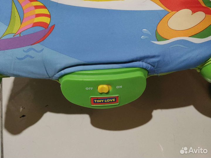 Шезлонг баунсер Tini love