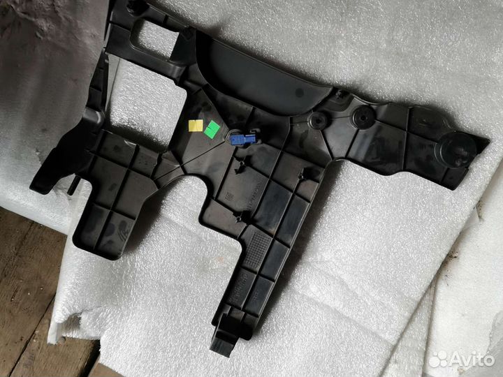 Накладка торпеды нижняя левая acura zdx