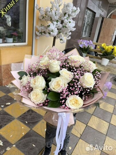 Живые цветы