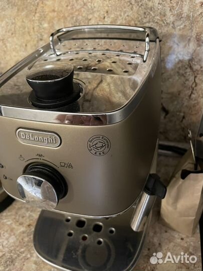 Кофемашина delonghi