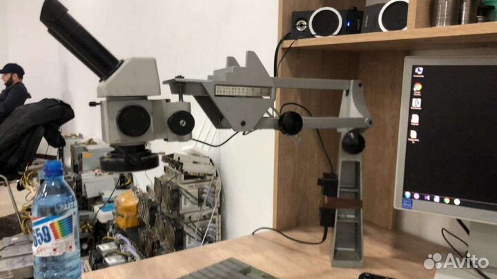 Штативы разные с большим вылетом для микроскопов