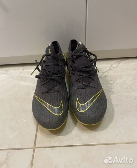 Бутсы профессиональные Nike