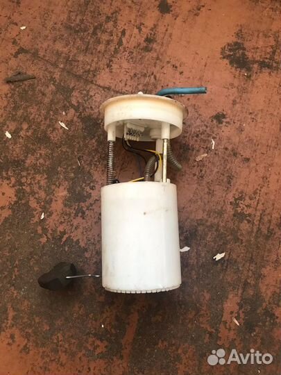 Насос топливный Volkswagen Polo, V