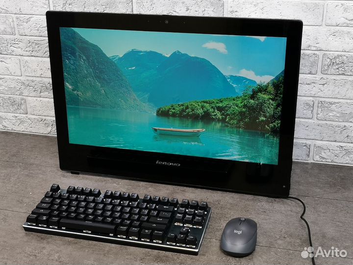 Моноблок Lenovo ThinkCentre S40-40 21.5'' 8/120gb